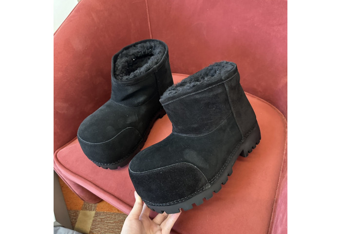 BALENCIAGA BOOT -11