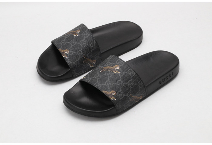 Gucc* Sandal52
