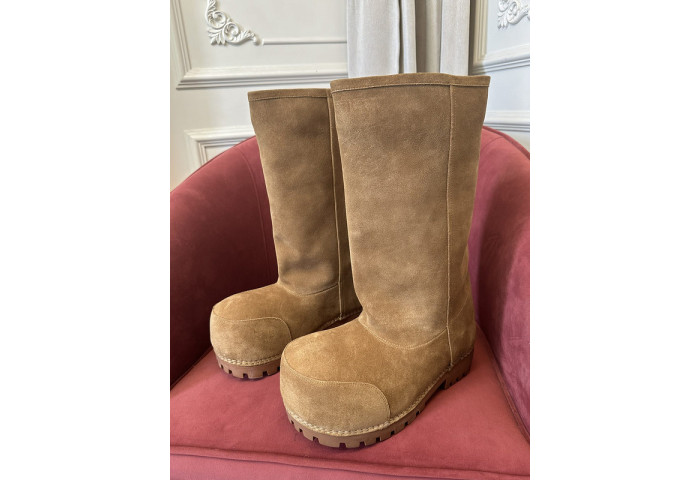 BALENCIAGA BOOT -13