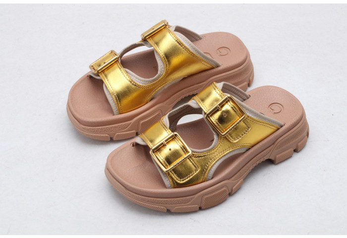 Gucc* Sandal38