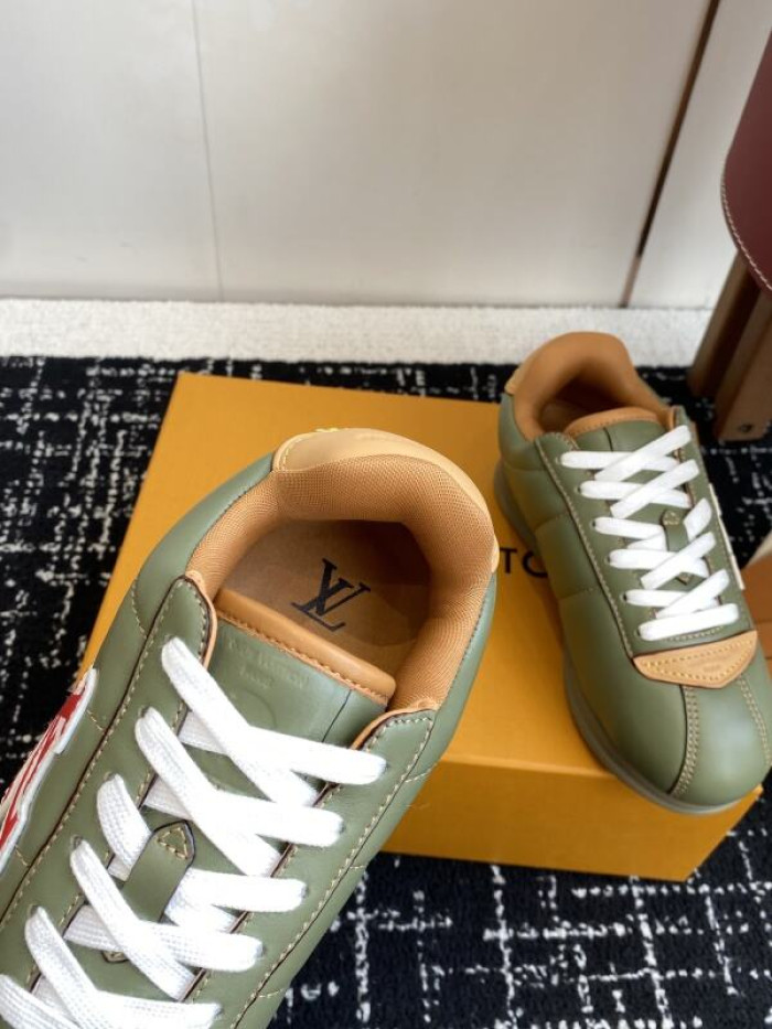 LV snekaers 215