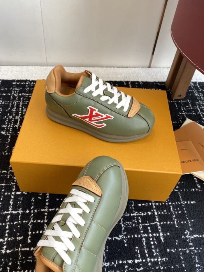 LV snekaers 215