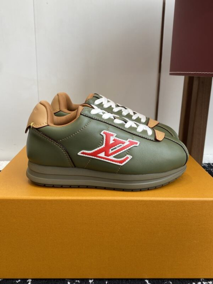 LV snekaers 215