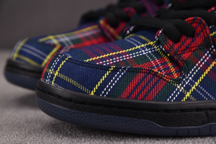 NK SB Dunk Low Nardwuar-II1493-600