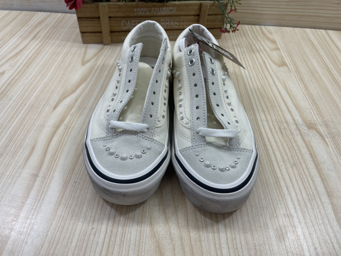 VANS-04