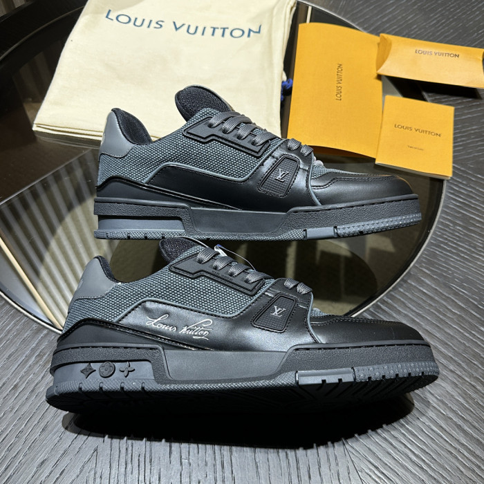 LV snekaers 258