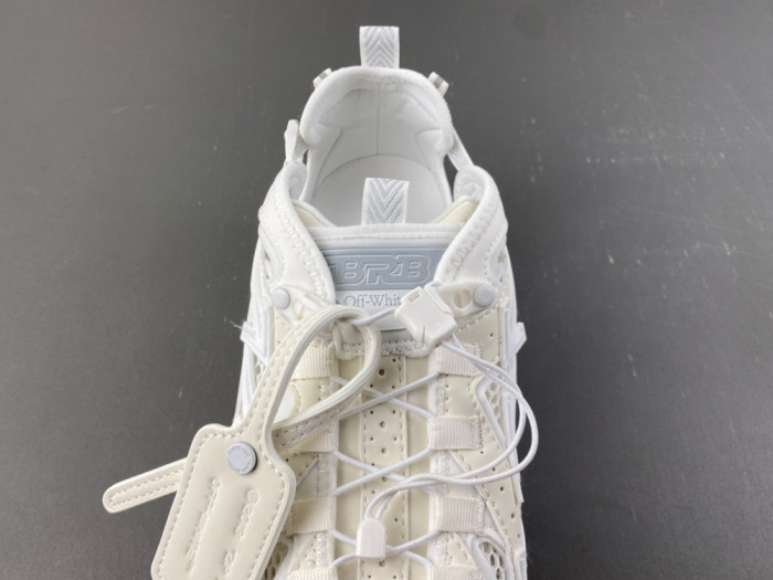 OFF-WHITE -111