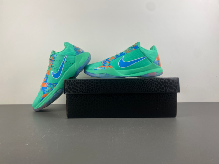 Jalen Brunson x Nike Zoom Kobe 5 Protro-Ix1200-300