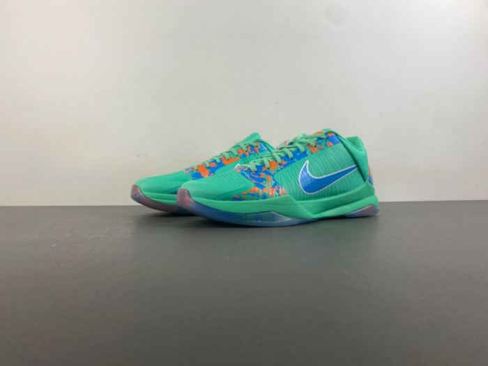 Jalen Brunson x Nike Zoom Kobe 5 Protro-Ix1200-300