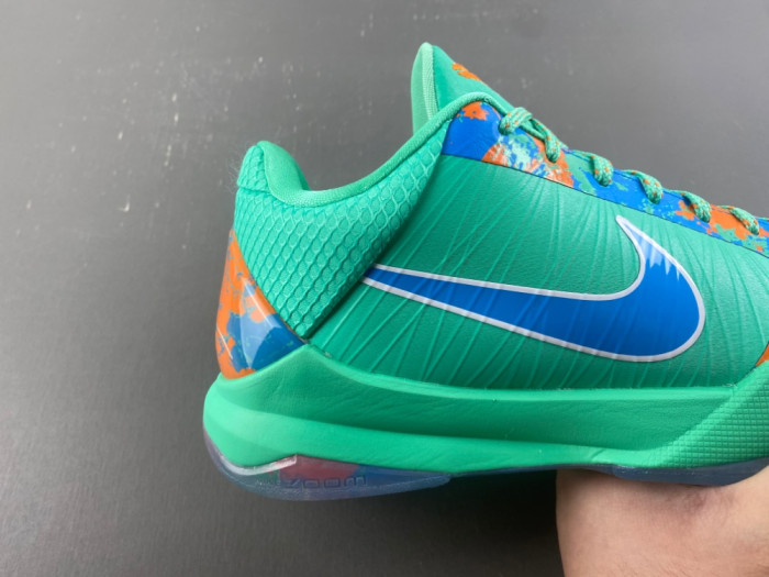 Jalen Brunson x Nike Zoom Kobe 5 Protro-Ix1200-300