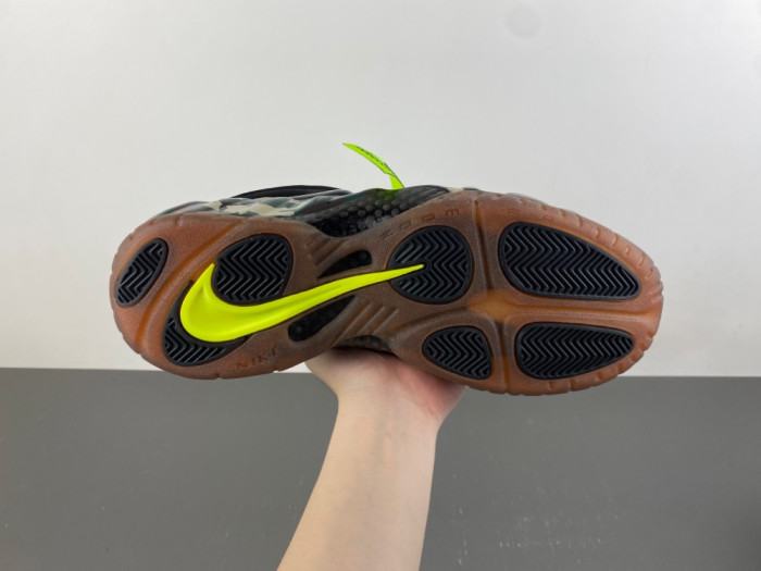 Nike Air Foamposite Pro Green Camo -IM5204-001