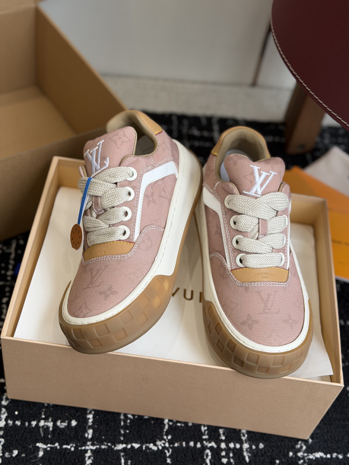 LV snekaers 297