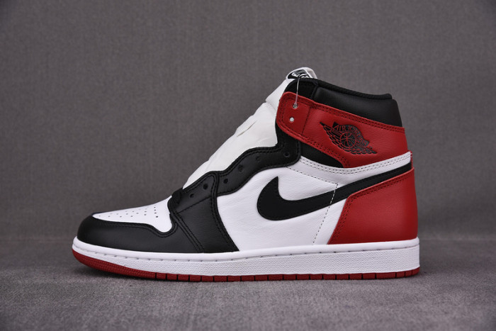 air jordan 1 high og “black toe” white/ black-varsity red 555088-125