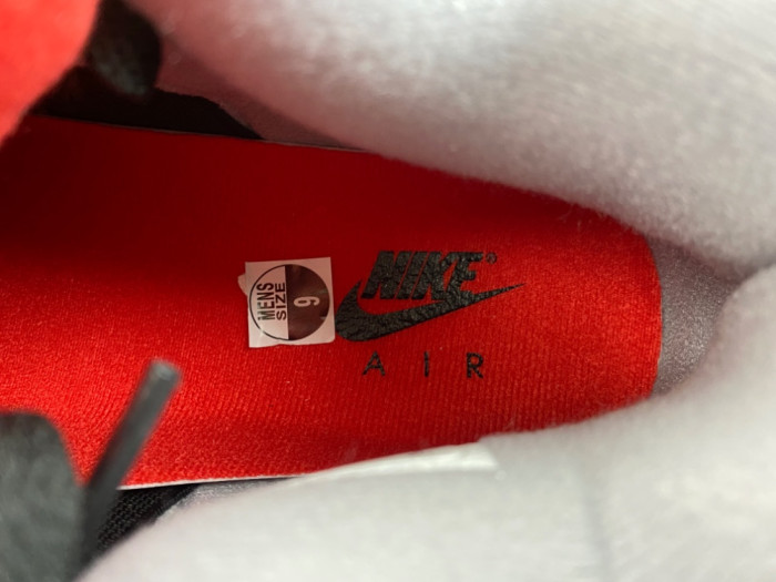 Jordan 4 Retro OG Bred (2026)- IX8180-001