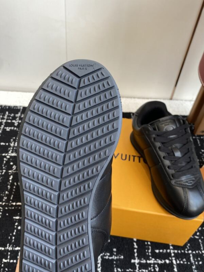 LV snekaers 216