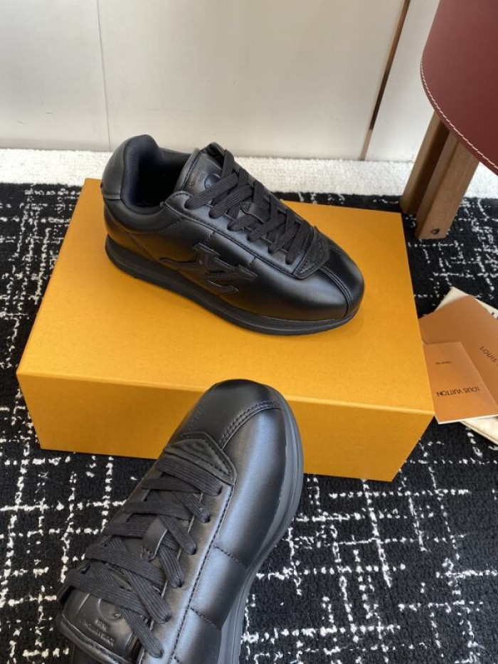 LV snekaers 216