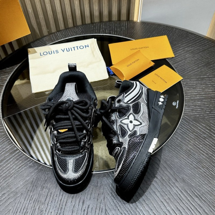 LV snekaers 232