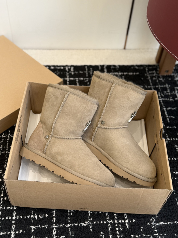 UGG-16