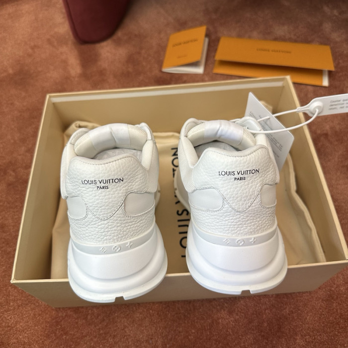 LV snekaers 140