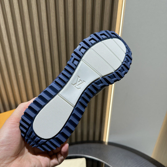 LV snekaers 261