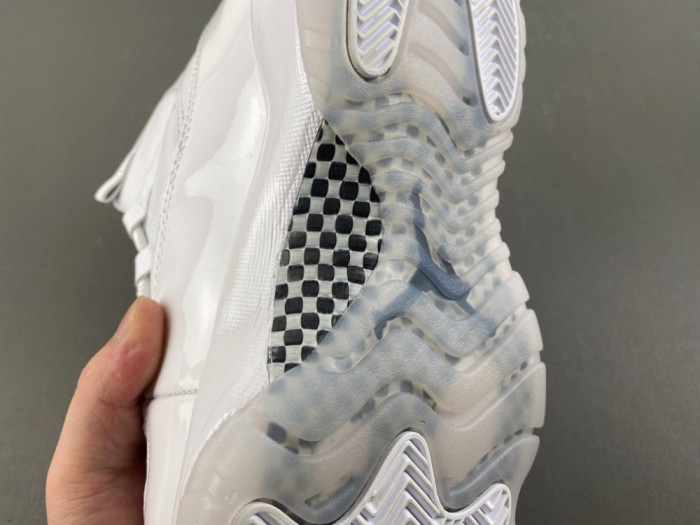 COMME des GARÇONS x Air Jordan 11 Pack Expected Fall-IV7639-100