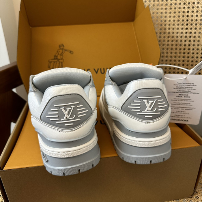 LV snekaers 197
