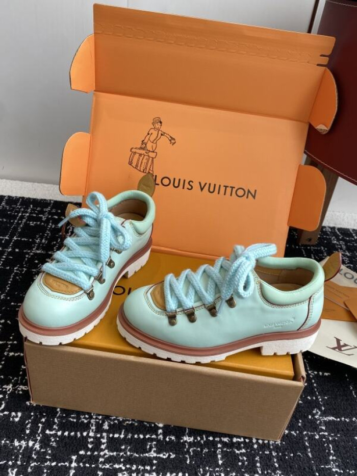 LV snekaers 226