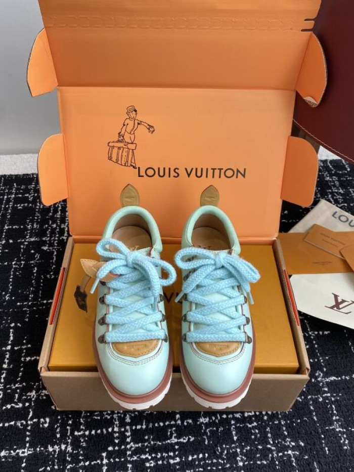 LV snekaers 226