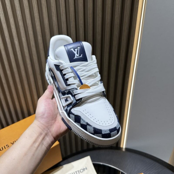 LV snekaers 213