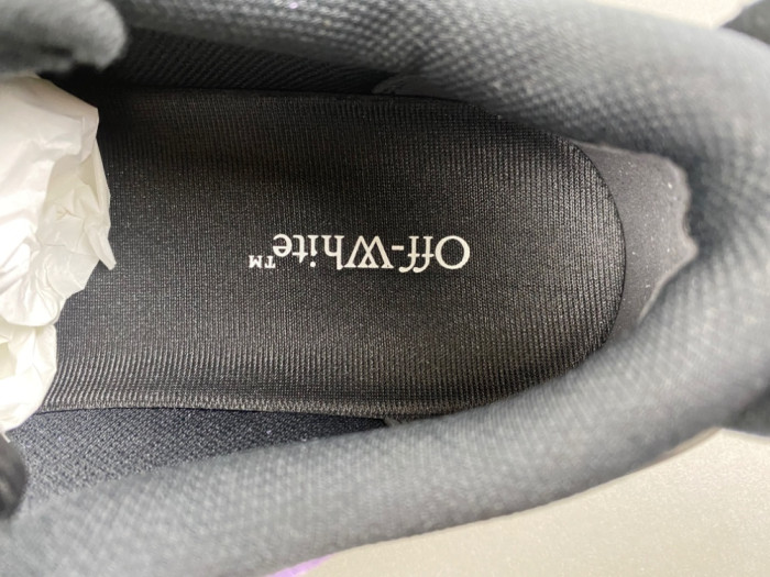 OFF-WHITE -96