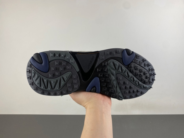 OFF-WHITE -96