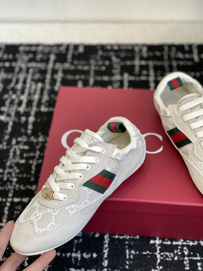 Gvc*1 SNEAKER 134