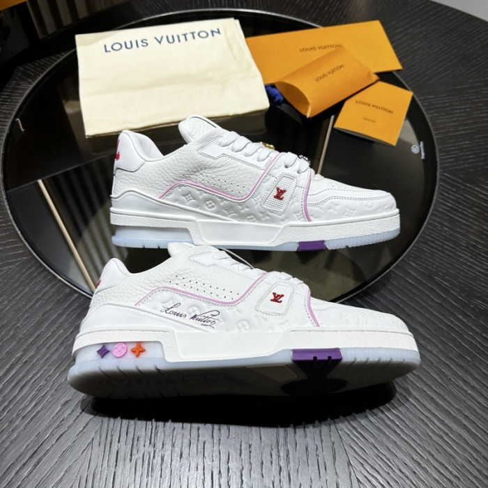LV snekaers 239