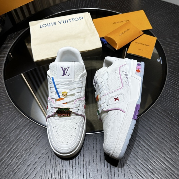 LV snekaers 239