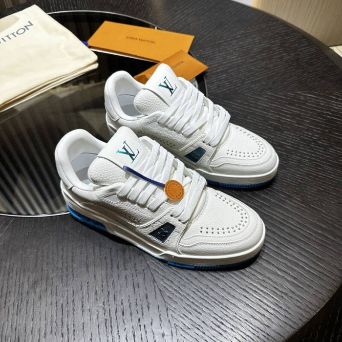 LV snekaers 222