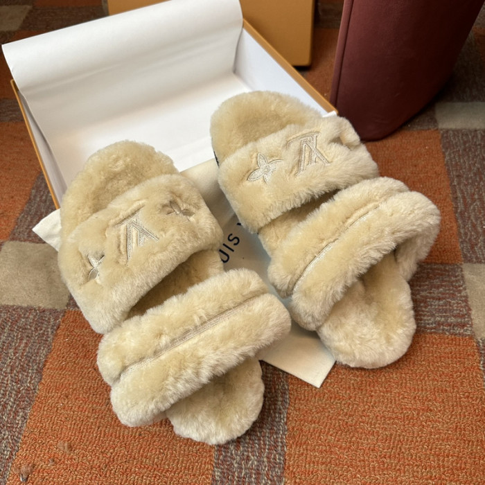 L&V sandal 44