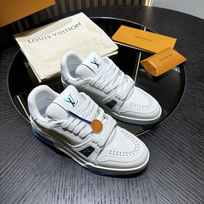 LV snekaers 222