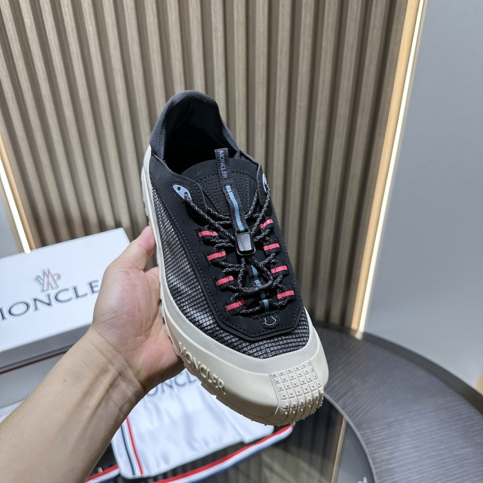 MONCLER SNEAKER 18