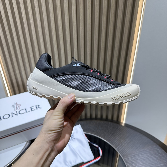 MONCLER SNEAKER 18