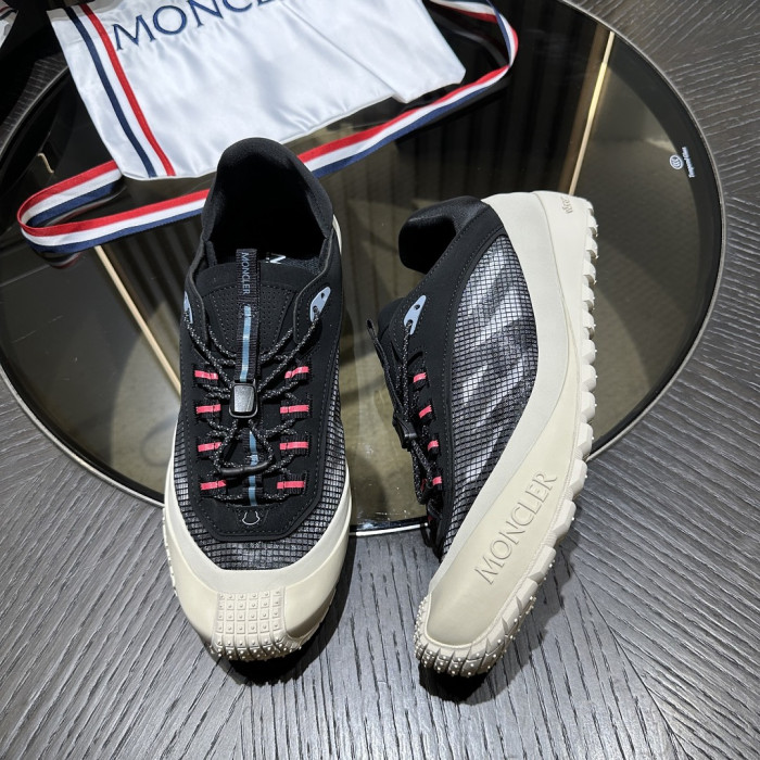 MONCLER SNEAKER 18