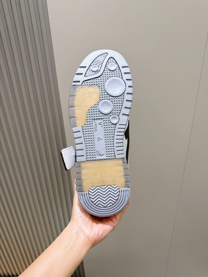 OFF-WHITE OW-69