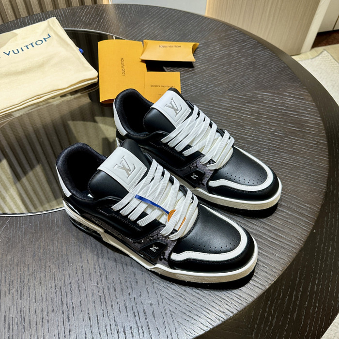 LV snekaers 257