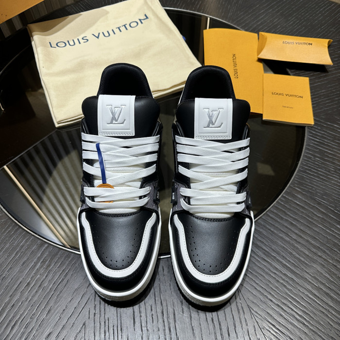 LV snekaers 257