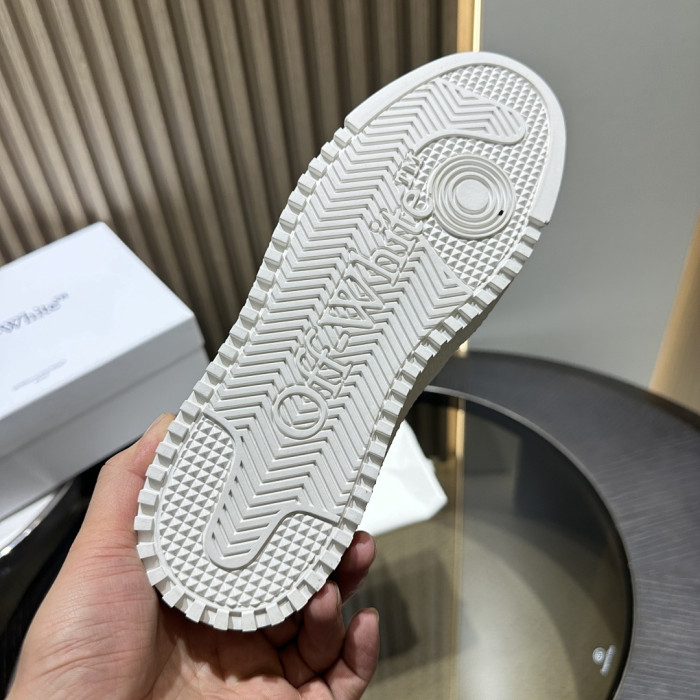 OFF-WHITE OW-73
