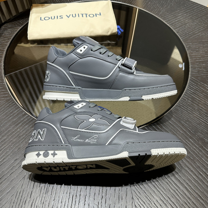 LV snekaers 262