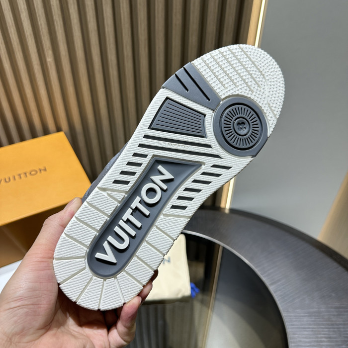 LV snekaers 262