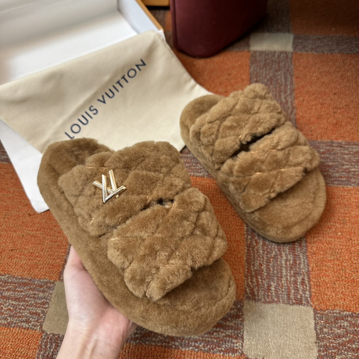 L&V sandal 47