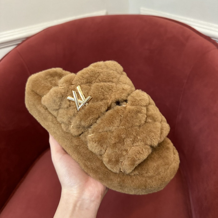 L&V sandal 47