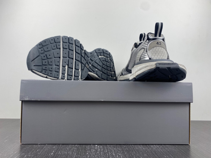 IAGA -PHANTOM SNEAKER-24