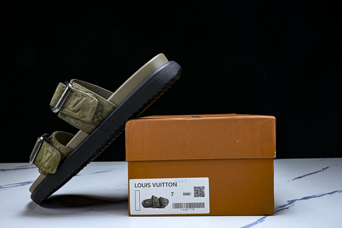L&V sandal 99